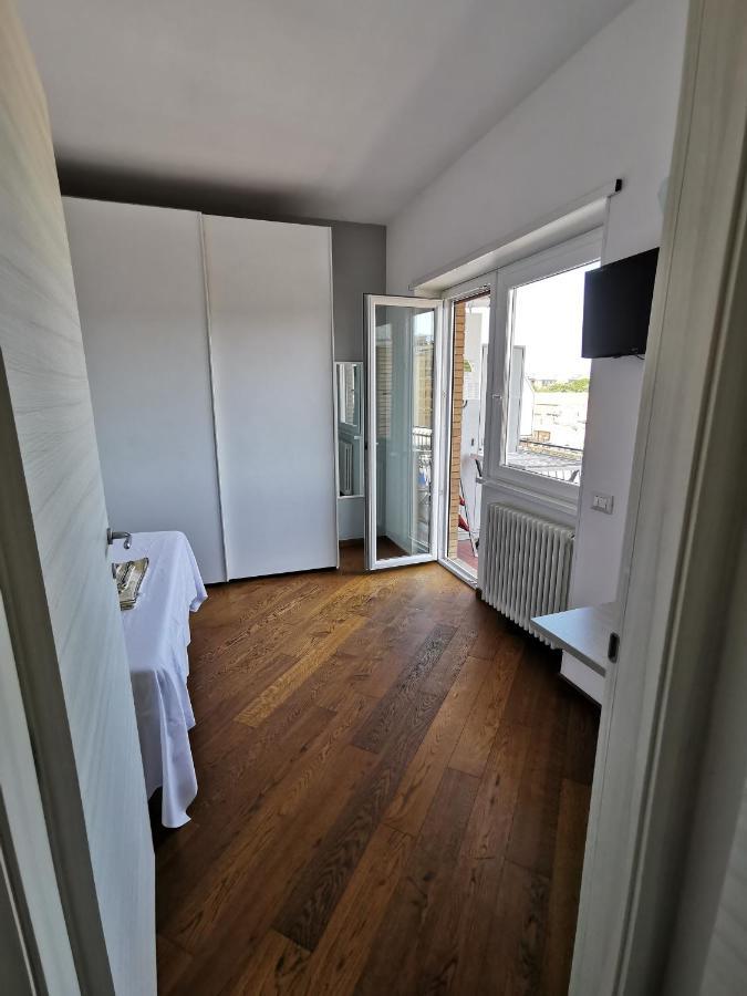 Locazione Turistica Marinella Roma Villa Bagian luar foto